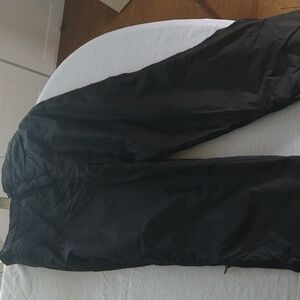 Split rail outdoors skiing hiking snow gear black pants xl zip Velcro snaps